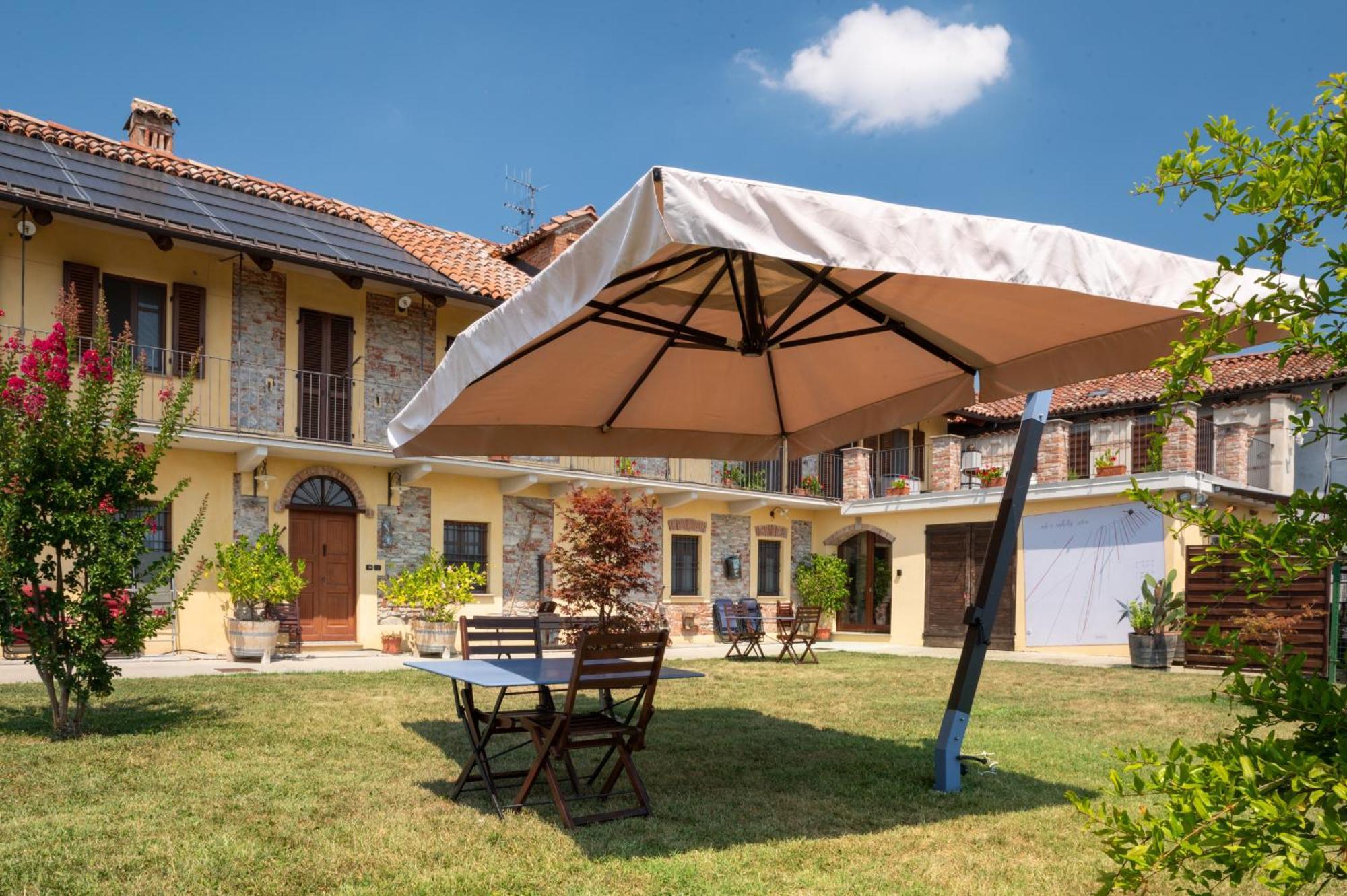 Appartamenti La Picchiera - Jole La Morra Exterior photo